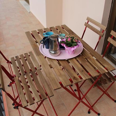 Alcalu Apartment San Vincenzo Exterior photo