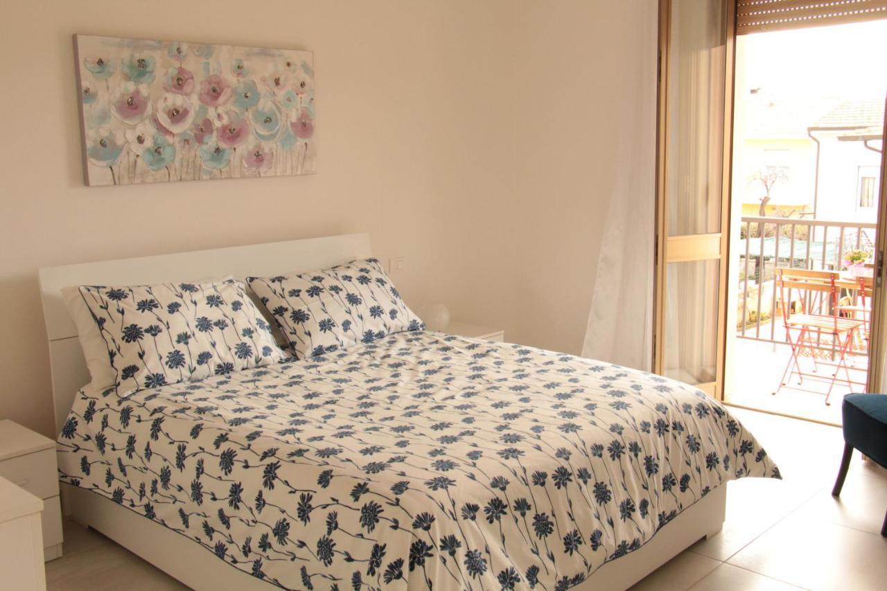 Alcalu Apartment San Vincenzo Exterior photo